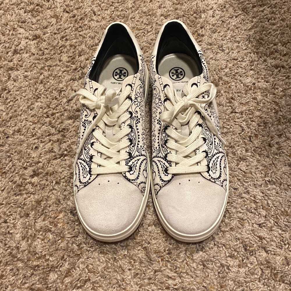 Tory Burch like new Howell court sneaker